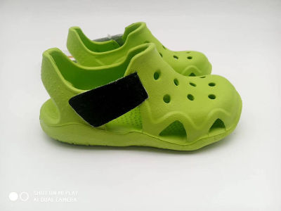 【Ready Stock】2023CrocsˉChildrens cave shoes, beach sandals, anti slip and waterproof