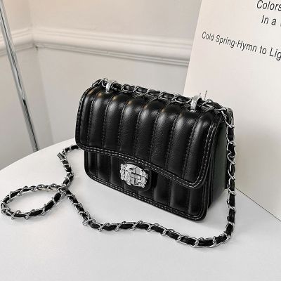 MLBˉ Official NY New fashion one-shoulder Messenger embroidery thread one-shoulder Messenger INS small square bag