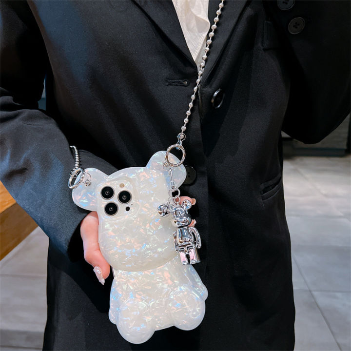 กรณีโทรศัพท์มือถือหมีน้อยสำหรับ-iphone13promax-bevel-พร้อมระฆัง-เคส-little-bear-สำหรับ-iphone11-เคส-shell-grain-สีสันสดใสสำหรับ-iphone12-นักบินอวกาศหมีน้อยตุ๊กตาสำหรับ-iphonexr-metal-chain-phone-case-