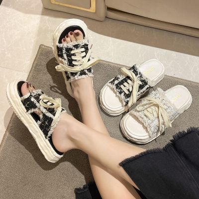 【Hot Sale】 Design sense niche slippers women 2023 summer new fashion all-match ins melting thick-soled sandals