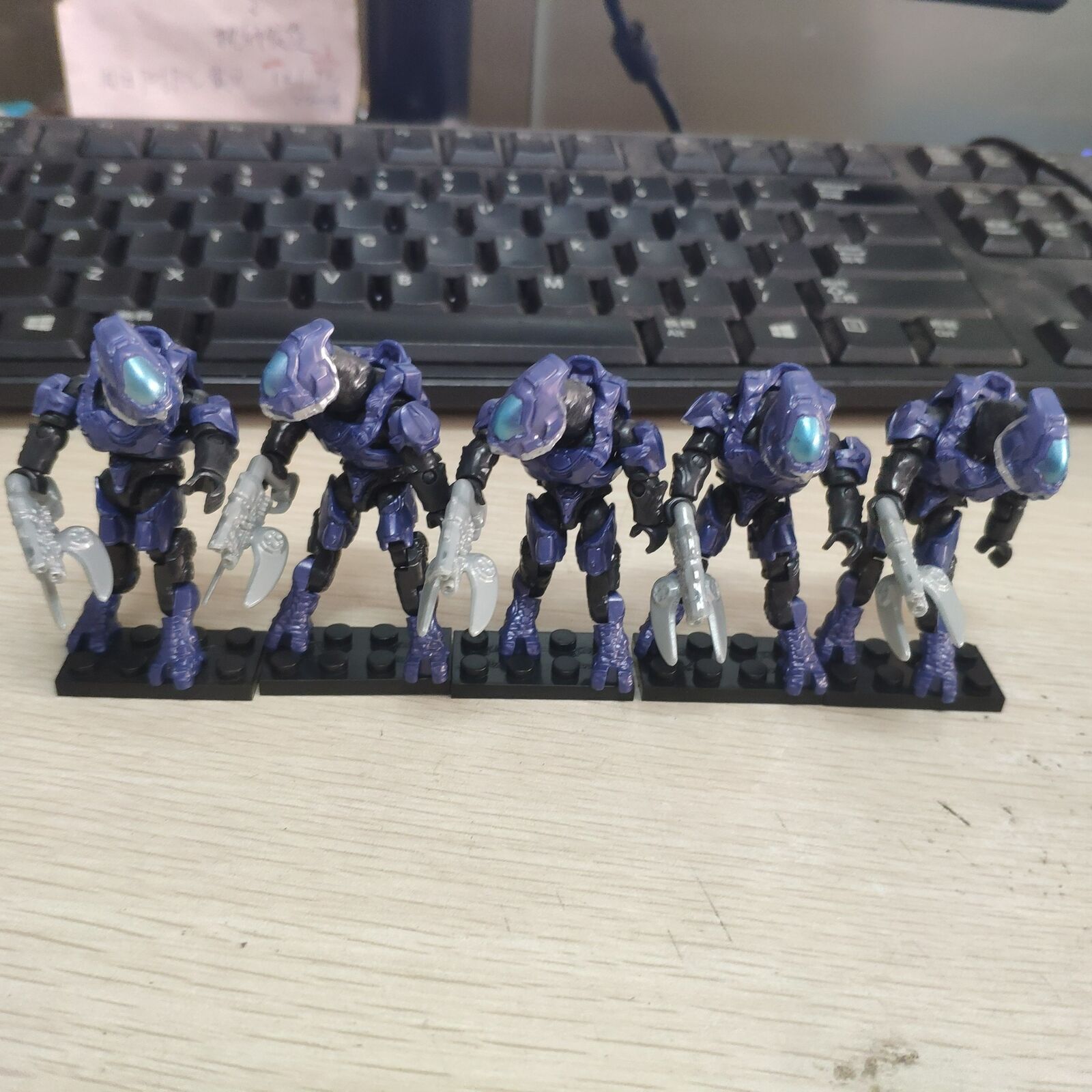 Lot of 5pcs New Mega Bloks Construx Halo Covenant Grunt Mini Figure Boy Toy Gift 