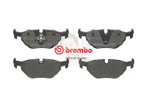 P06 011B ผ้าเบรก-R-แท้ BREMBO รุ่น Black : BMW ซีรี่ส์ 5 (E34) 520i 525i 530i 88-96 การันตีคุณภาพมาตรฐานโดย " เครอป อะไหล่ยนต์"