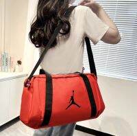 4 สี!JORDAN บุรุษและสตรีถือความจุขนาดใหญ่กระเป๋าเดินทางน้ำหนักเบากระเป๋าว่ายน้ำกระเป๋าฟิตเนสกระเป๋า