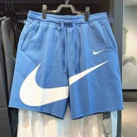 [พร้อมส่ง] Swoosh กางเกงขาสั้น ทรงหลวม ปักลายโลโก้ สีดํา สีฟ้า สําหรับผู้ชาย