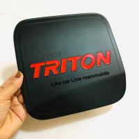 พร้อมส่ง โปรโมชั่น ไทรทัน triton ปี 2018-2020 ครอบฝาถังน้ำมัน รุ่น4ประตู สีดำโลโก้แดง ส่งทั่วประเทศ ฝา ปิด ถัง น้ำมัน ฝา ถัง น้ำมัน แต่ง ถัง น้ำมัน vr150 ฝา ถัง น้ำมัน รถยนต์