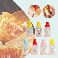 Mini Sauce Squeeze Bottle Honey Storage Box Portable Salad Sauce Condiment Containers Tomato Ketchup Dispensers Dressing Bottle