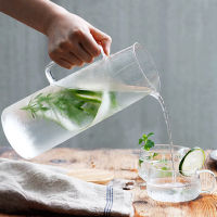 1.7L Glass Water Pitcher with Handle and Bamboo Lid Drip-Free Tea Pitcher Glass Cold Hot Water Jug with 2 Cups Heat Resisttant