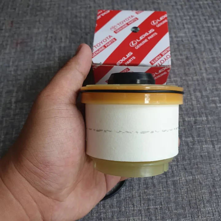 Toyota Fuel Filter For 2005 TOYOTA INNOVA Toyota Auto Parts D4D