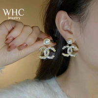 WHC Jewelry ใหม่หรูหราประกายเพชรมุกคู่ C ต่างหูสำหรับผู้หญิงที่สวยหรูอุปกรณ์งานแต่งงาน