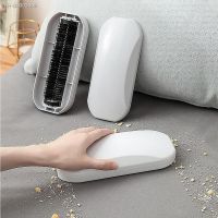 ✿ Carpet Dust Brush Plastic Bedside Table Crumb Sweeper Pet Hair Fluff Cleaner Sticky Picker Lint Roller Clothes Sweeping Cleaning