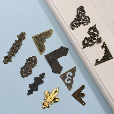 4pcs Antique Corner Box Corner Decoration Butterfly Alloy Code Angle Jewelry Wooden Box Corners Brackets Protector Hardware Tool