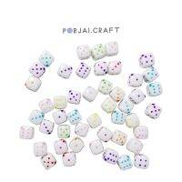 ลูกปัดลูกเต๋าขาวแต้มสี Dice Beads 9mm