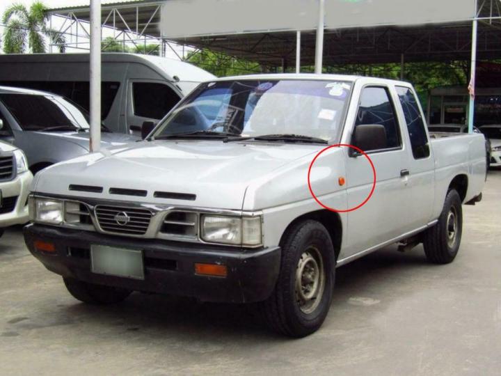 ไฟเลี้ยวข้างประตู-สีขาว-นิสสัน-บิ๊ก-เอ็ม-ม้าเหล็ก-nissan-big-m-bdi-ปี-1987-1994-จำนวน-1-คู่