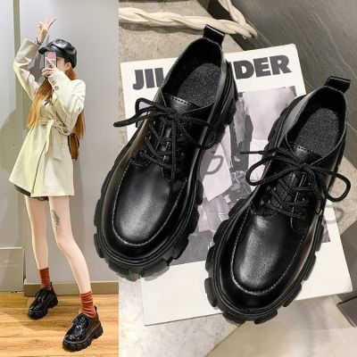 รองเท้าหัวกลมขนาดใหญ่หญิงสไตล์อังกฤษ 2022 ใหม่รองเท้านักเรียนพื้นหนาญี่ปุ่นรองเท้า Mary Jane หญิง