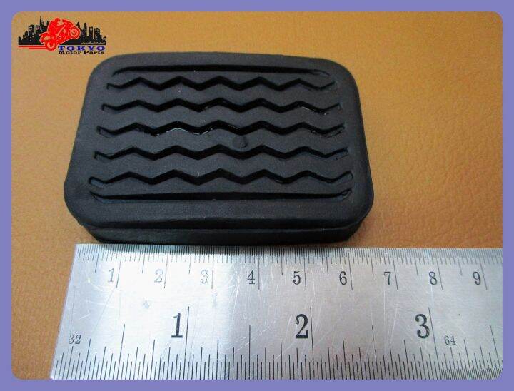 nissan-datsun-520-521-610-620-720-pick-up-ute-251202528-year-1969-1985-brake-pedal-amp-clutch-pedal-rubber-set-ยางแป้นเบรก-แป้นคลัทช์