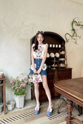 Boniga Brand B023 Everyday Flower Set เซ็ต 2 ชิ้นเสื้อแขนกุด + กางเกงยีนส์วินเทจ งานปักดอกไม้