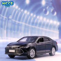 Nicce 1:32 Toyota Asia Dragon Six-door Car Model Simulation Alloy Car Model Diecast Sound and Light Toy Car Vehicles Boy E144