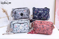 แบบใหม่ กระเป๋ามิกกี้เม้าส์สะพายข้าง Kipling-929 ใส่ได้ทุกสไตล์ ช่องเยอะใส่ของได้เยอะ พร้อมส่ง