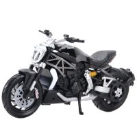 Bburago 1:18 2016 Ducati Xdiavel S รถหล่อแบบคงที่โมเดลรถจักรยานยนต์ของเล่นงานอดิเรกของสะสม