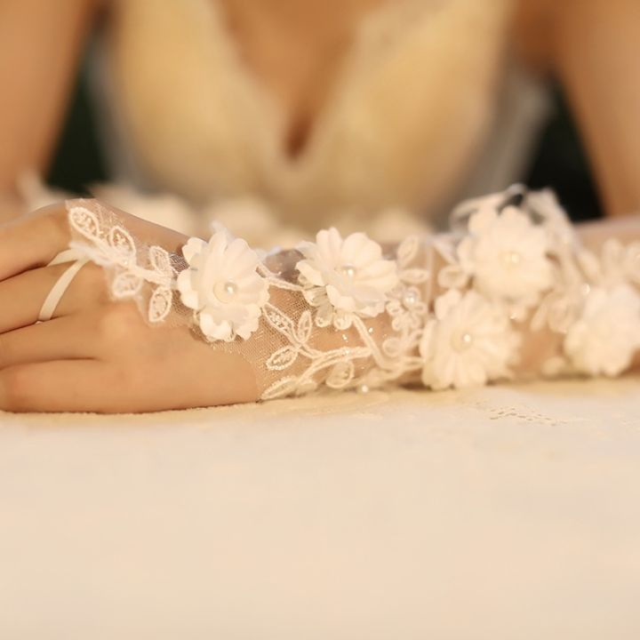 fashion-bridal-gloves-with-pearls-romantic-princess-gloves-for-wedding-dress-elegant-white-flower-wedding-accessories