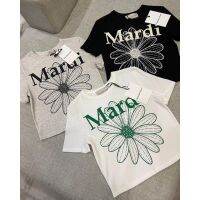 Seoul mardi daisy crop(300฿ฟรีส่ง) ฮิตมากกค่า สำหรับลายนี้ สายเกาห้ามพลาด เสื้อครอปผ้าร่องยืดหยุ่นได้เยอะมาก valen