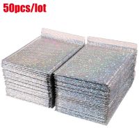 [HOT YAPJLIXCXWW 549] 50ชิ้น/ล็อตเลเซอร์ Silver Mailing Envelope กระเป๋ากันน้ำ Courier กระเป๋า Bubble Mailers เบาะ Bubble Envelopes Bag