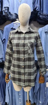 เสื้อ Lumberjack กับกระเป๋าเสื้อผ้าฝ้ายลายสก๊อตรายละเอียดที่มีตัวเลือกสีที่แตกต่างกันผ้าที่มีคุณภาพ