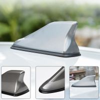 วิทยุติดรถยนต์ Shark Design Fin Car Shark เสาอากาศวิทยุสัญญาณ FM สำหรับรถยนต์ทุกคันเสาอากาศเสาอากาศจัดแต่งทรงผมรถเปลี่ยนหลังคาเสาอากาศ-serfgfdtr