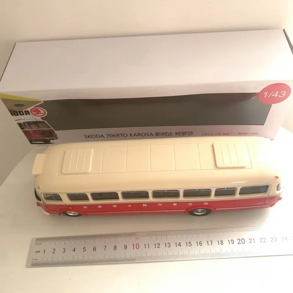 1:43 Scale Skoda 706 Krosa Bus Car Model Beijing Public Transport Classic  Car Model Bar