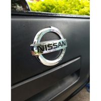 พลาสติกชุบโครเมี่ยม โลโก้ นิสสัน logo NISSAN ติดรถ แต่งรถ วัสดุทำจาก พลาสติก ABS อย่างดี โลโก้ นิสสัน logo nissan logo โลโก้นิสสัน โลโก้nissan