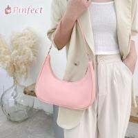 [Pinfect] แฟชั่น Vintage Pastel สีกระเป๋าสะพายไหล่ผู้หญิงลำลองสีบริสุทธิ์ไนลอนกระเป๋าแบบหนีบแขนรูปดวงจันทร์ Hobos กระเป๋ากระเป๋าถือสตรีกระเป๋าทรงสี่เหลี่ยมมีหูหิ้วสะพายไหล่