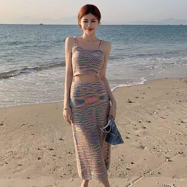 เสื้อสายเดี่ยวลายทางกลวง-rok-high-waist-สองชิ้นสำหรับผู้หญิงดีไซน์สีรุ้งแบบเกาหลีสำหรับฤดูร้อน