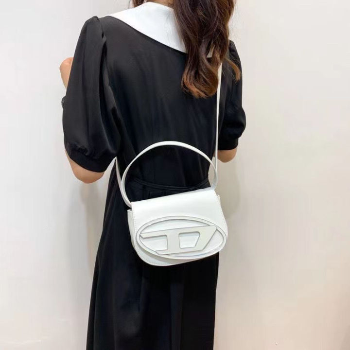 2023-new-jingle-armpit-bag-one-shoulder-messenger-fashion-all-match-trend-niche-design-high-end-bag