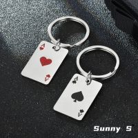 Creative Hearts A Spades A จี้พวงกุญแจ Hip Hop สแตนเลสรูปหัวใจเล่นไพ่ Charms Keyrings กระเป๋ารถ Ornaments