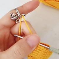 【YF】▼❖  1PC Knitting Crochet Sewing Peacock Thimble Yarn Adjustable Fingering Tools