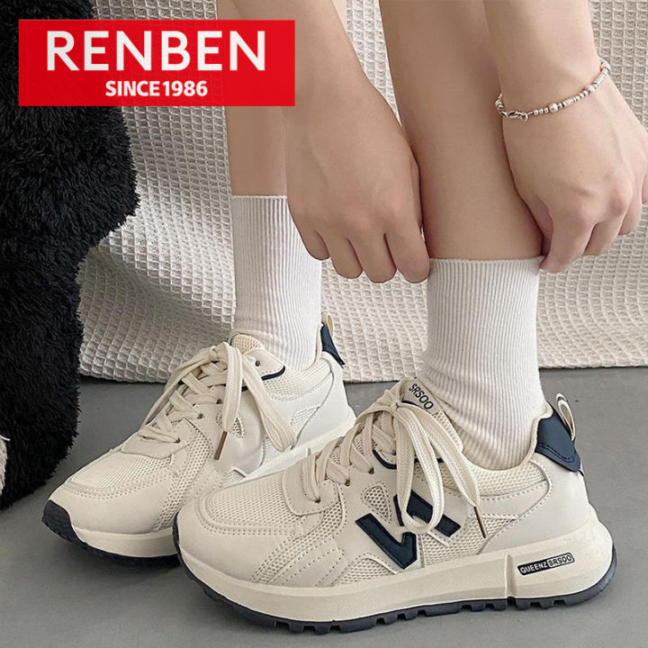 renben-รองเท้ากีฬา-รองเท้าส้นหนาสไตล์ฮ่องกงรองเท้ากีฬาระบายอากาศลำลองน้ำหนักเบาเข้ากับทุกชุดรองเท้าสีขาวใหม่