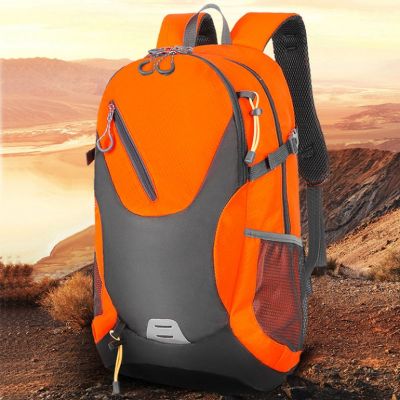 ：“{—— Classic 40L Outdoor Backpack Men Women High Quality Waterproof Travel Backpack Bag For Men Causal Patchwork Sport Backpack Women