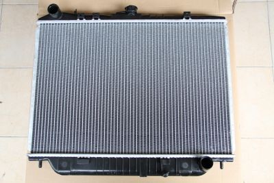 หม้อน้ำรถยนต์ อีซูซุ ดราก้อนอาย 3.0 เกียรธรรมดา Radiator Isuzu Dragon eye 3.0 MT