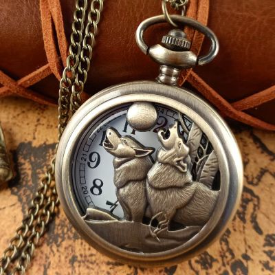 นาฬิกาพกธีมแกะสลักรูปหมาป่าสีบรอนซ์เสน่ห์วินเทจสำหรับผู้ชายและผู้หญิงนาฬิกาควอตซ์แบบกลวง