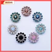 BVZGVG 10PCS 14mm ตัดเย็บเสื้อผ้า เครื่องประดับหมวก รูปดอกไม้ ปุ่ม หินแก้วคริสตัล พลอยเทียม ตกแต่งเสื้อผ้า