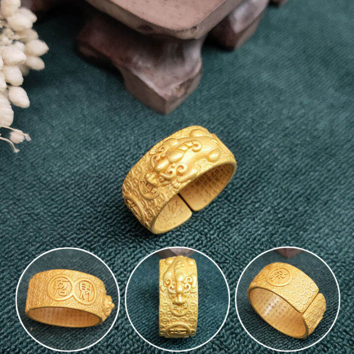 Gold ring on on sale pinky finger feng shui