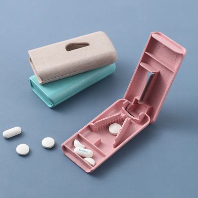 1pc Mini Useful Portable Medicine Pill Holder Tablet Cutter Splitter Pill Case Storage Box Pill Tablet Divider Medicine  First Aid Storage