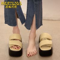 【July】 Slippers outer womens summer 2023 new fashion all-match muffin thick-soled casual sandals and slippers