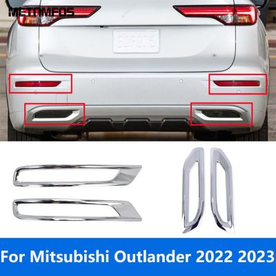 ฝาครอบไฟไฟตัดหมอกหลังสำหรับ Mitsubishi Outlander 2022 2023ไฟตัดหมอกโครเมี่ยมตัวติดฝากระโปรงรถยนต์อุปกรณ์เสริมตกแต่งรถหมวกครอปกระจกรถ