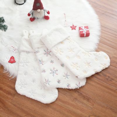 2019 Christmas Stockings White Embroidered Mini Sock Candy Gift Bag Xmas Tree Hanging Pandents Xmas New Year 39;s Decoration