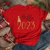 ราคาถูกเสื้อยืดแขนสั้น ลาย Hello Christmas สีแดง แฟชั่นปีใหม่ สําหรับผู้หญิง 2023S-5XL