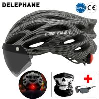 【LZ】✥✓  Ultraleve capacete de bicicleta led taillight capacetes lente removível viseira certificado mountain racing capacete ciclismo mtb ao ar livre