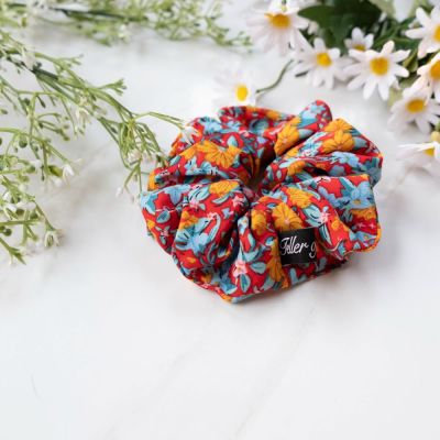 teller of tales scrunchies - abigail (summertime collection)