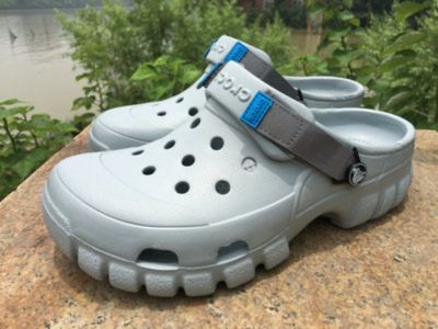 【Ready Stock】2023Crocsˉsame style New Personalized Mens Thick Sole Elevated Casual Beach Outdoor Hole Sandals