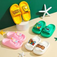 Children slippers summer new cartoon baby boy girl indoor antiskid soft bottom outside wearing a